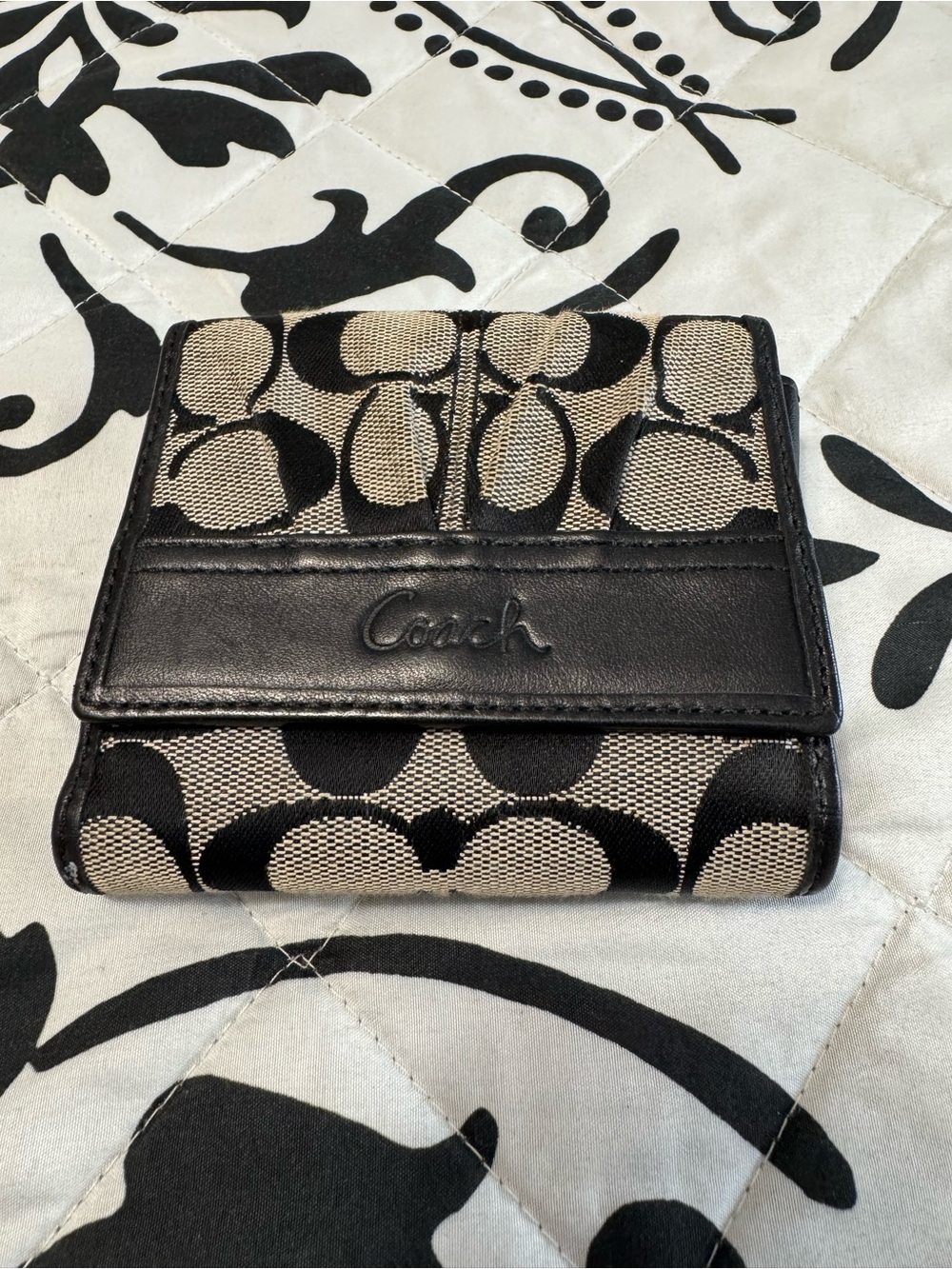 Coach Wallet double bill w Compact Card Holder in Black and Tan Signature Canvas